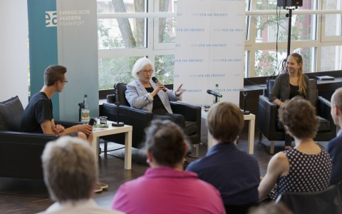 Diskussion mit Irmgard Schwaetzer in der Evangelischen Akademie. Foto: Rolf Oeser